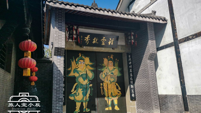 四川绵竹的这条特色老街 处处充满酒文化 古韵味十足 没有商业化