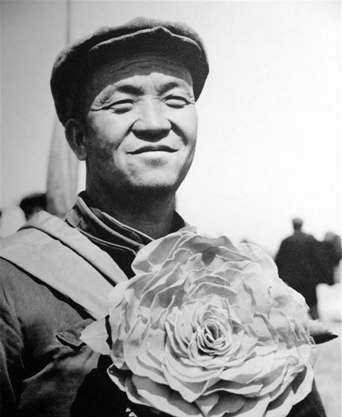 老照片:1959年,王进喜在大庆油田|王进喜|大庆油田|石油工人