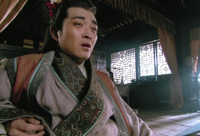徐宁本来前途无量,但却被自己的表弟给骗上梁山