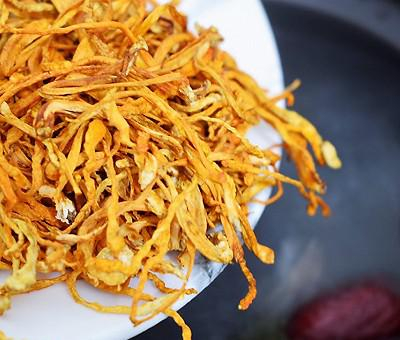 网红美食我来做虫草花乌鸡汤