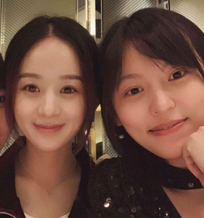 赵丽颖月子照片流出,附赵丽颖抱孩子照片,素颜也好美,超有爱!