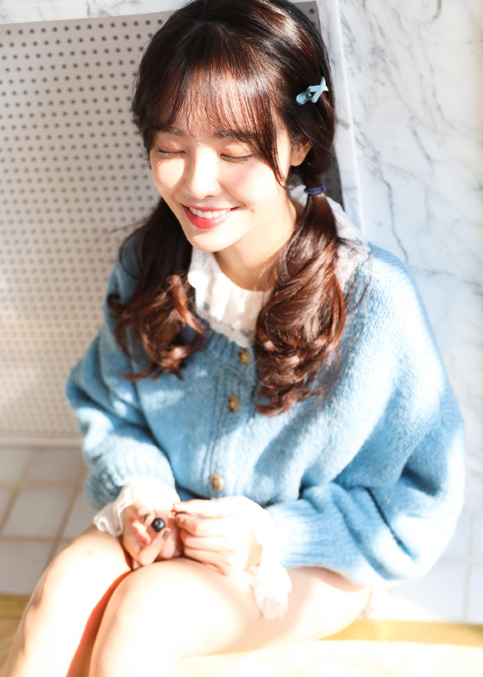 35/ 51兔子牙(朱容君)能把握流行音乐的演绎方式,她用流行的音乐旋律