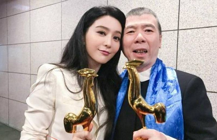 刘诗诗戒指1500万，范冰冰戒指4300万，跟她一比却输的心服口服！