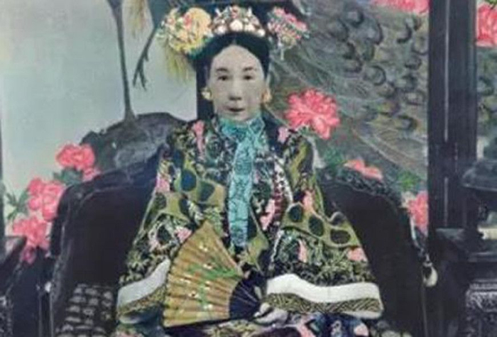 慈禧太后自称是位“大美人”?看完图1到图6,我信了!