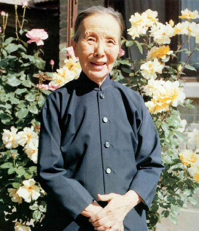 历史上为什么把女性称之为先生,第一位先生 和最后一位先生是谁