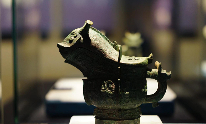 山西青铜博物馆展出的古代青铜器_新浪新闻