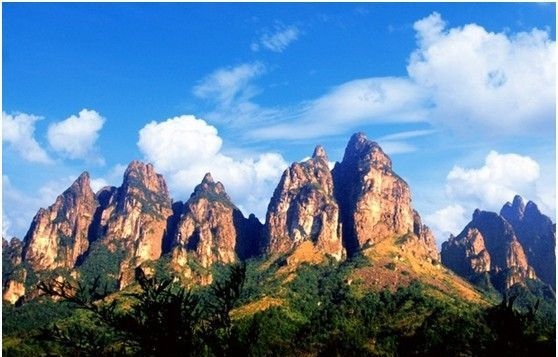 海南岛的象征：五指山