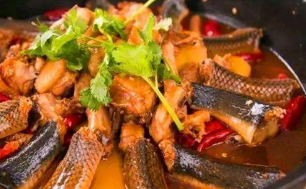 广东大菜“蛇咬鸡”让多少人下不了口，却是当地的一道美味_新浪新闻