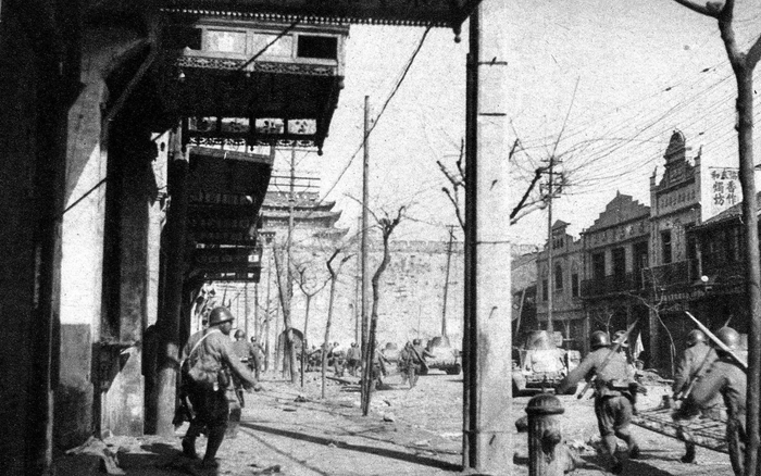 南京入城旗 1937年的南京旧照：日军强行攻破中华门，并在北城门插上了太阳旗|日军