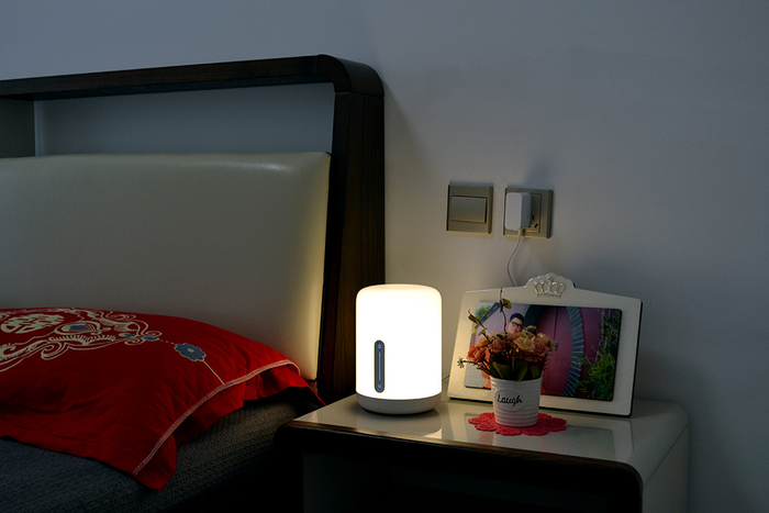 米家床头灯2代上市不仅加量还降价了传承雷氏性价比