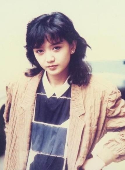 80年代影星曾华倩,罕见生活老照片,梁朝伟的前女友