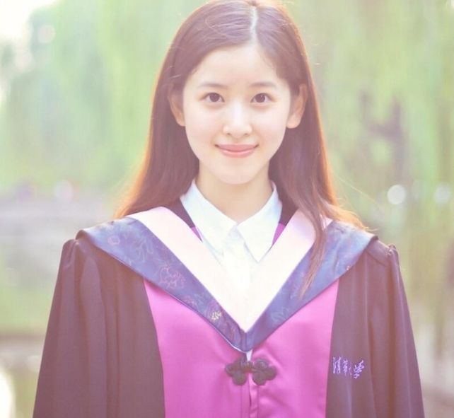 “奶茶妹妹”章泽天,大学时期的一组美照!网友:年轻真好!