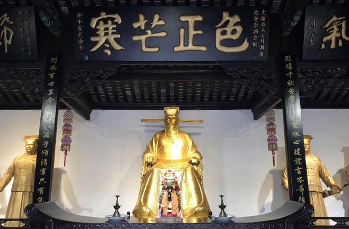 探访合肥包公祠,贪官喝廉泉头痛,三口青铜铡刀重达800多公斤