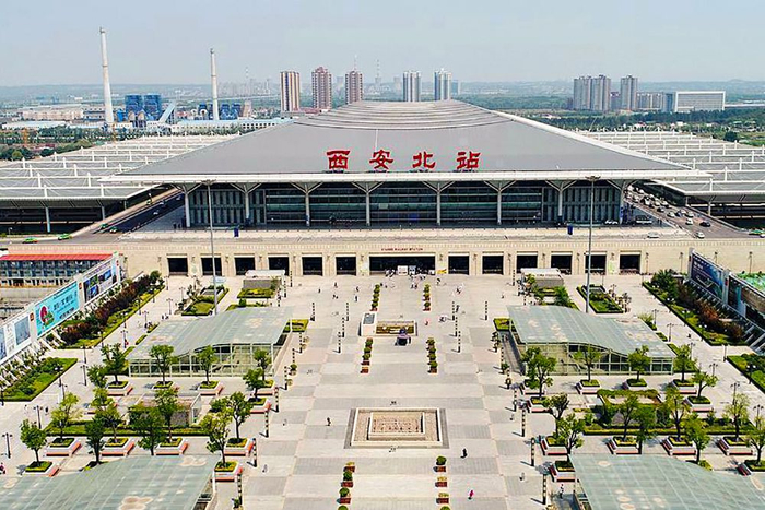 航拍西安北站,它是亚洲最大的高铁站吗?