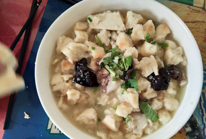 这是它的灵魂,陕西乾县羊肉泡馍真绝了!