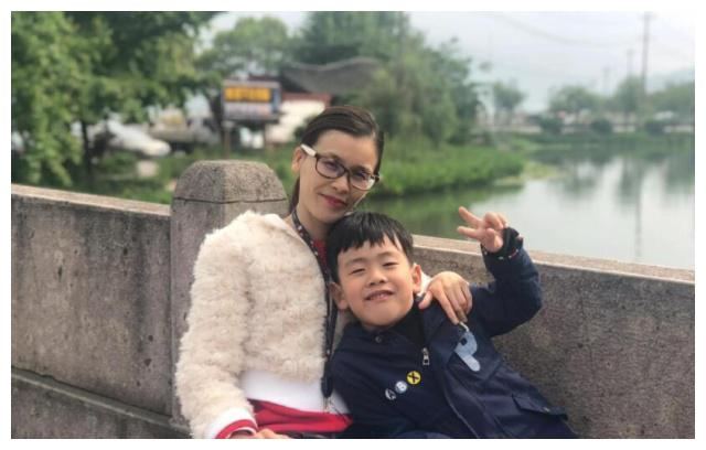 桑兰宁波望江豪宅曝光!老公亲自设计装修,两细节为桑兰专属定制|望江|桑兰|黄健|装修|宁波_新浪新闻