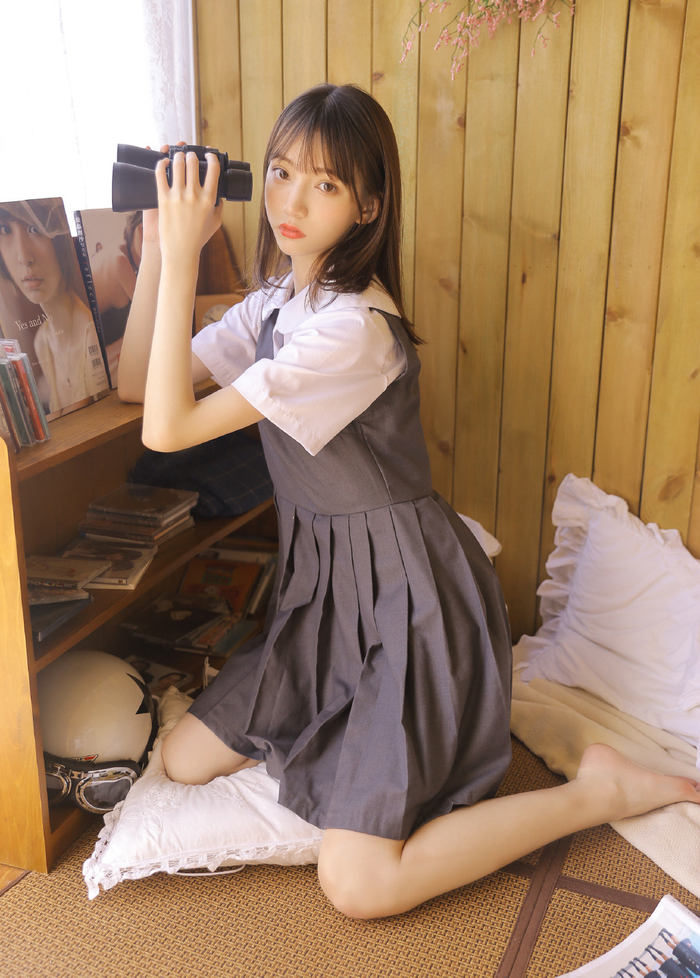 偶像美少女GNZ48-张润可爱写真美照