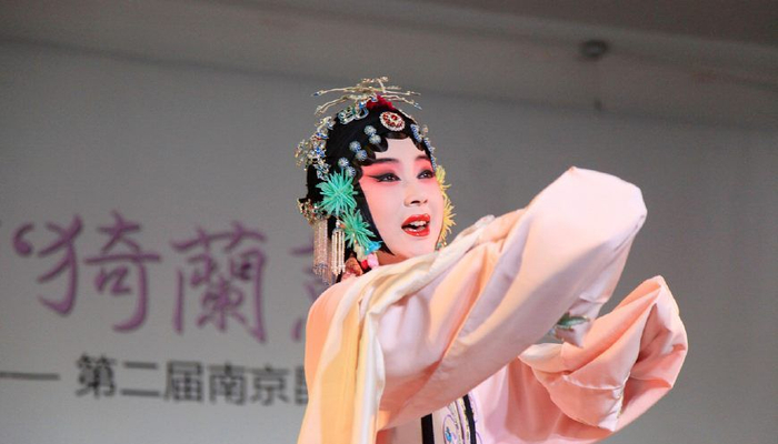 昆曲名家单雯彩妆表演经典曲目牡丹亭 喜欢戏曲的有福了