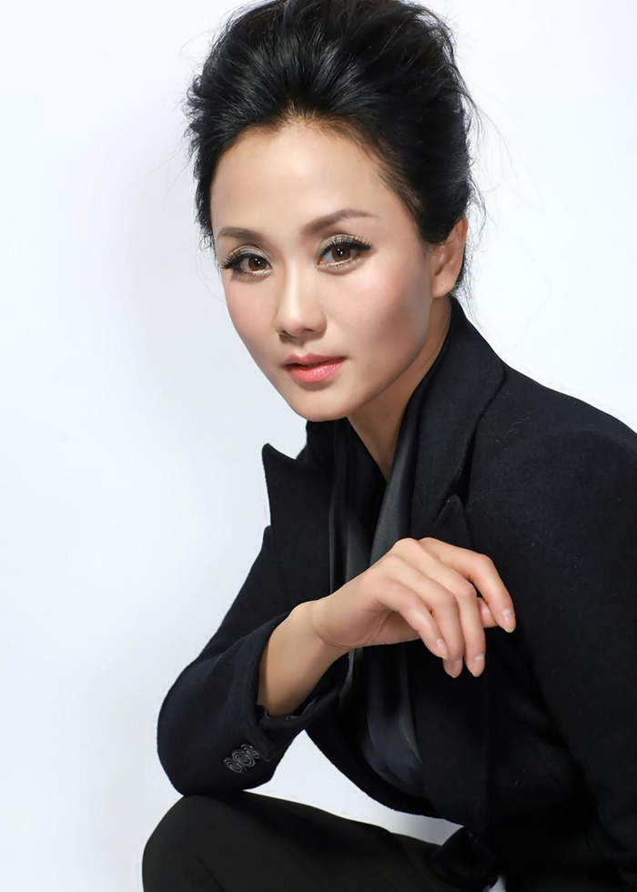 李颖写真大片 演绎都市丽人