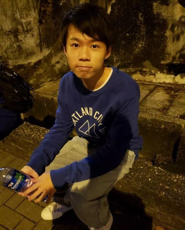 tvb昔日童星王秉熹勇夺全球大学电影奖 弟弟王树熹复出tvb