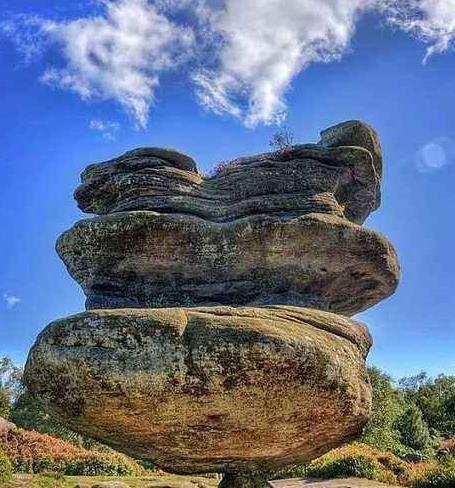 世界上最神奇的六块石头，大自然鬼斧神工的杰作，一块就在我国