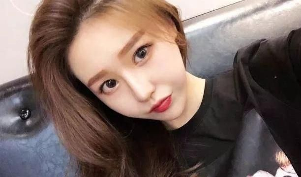 抖音四美现状:莉哥被封杀,代古拉k人气火爆,她重新站了起来