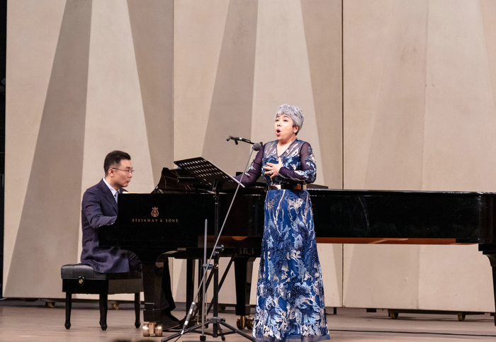 胡适熙教授从教55周年音乐会举行 13位歌唱家9位钢琴家同台演出