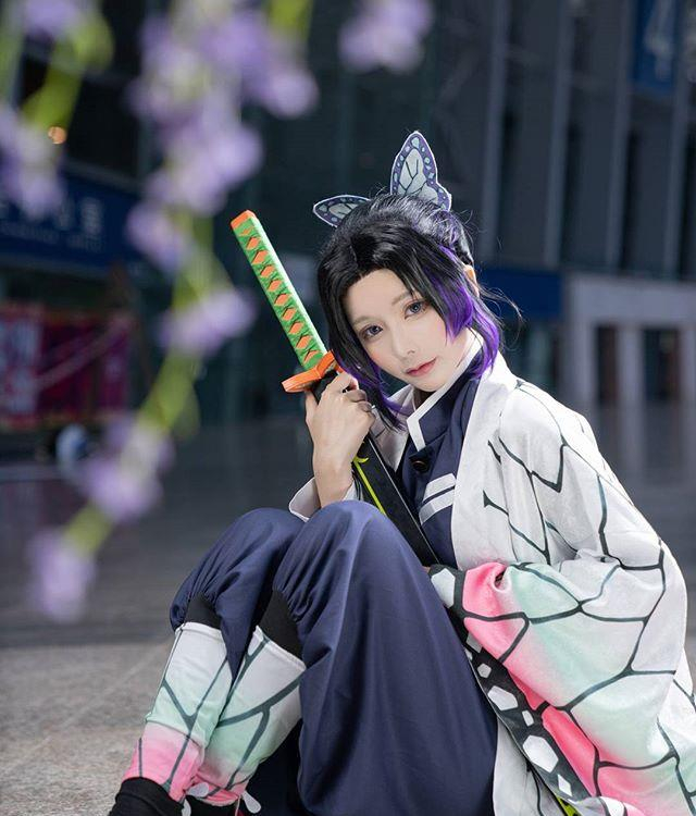 鬼灭之刃cos虫柱蝴蝶忍这是目前看过还原度最高的妹子了