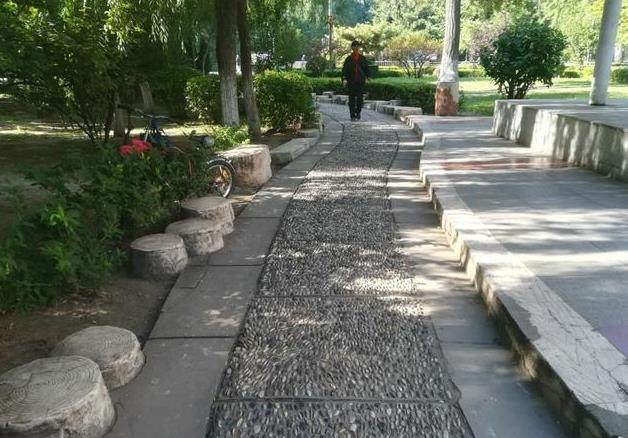 沈阳砂山公园听当地人讲述地名来历这里真有沙山吗