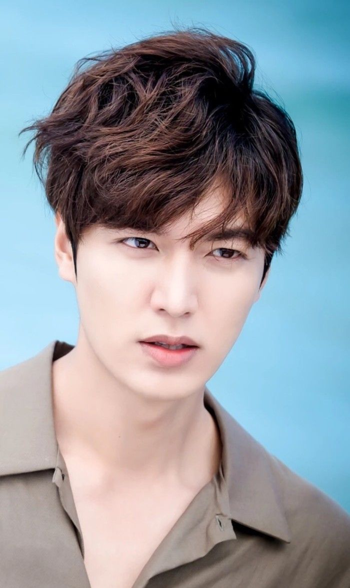 韩国男星李敏镐九张超有魅力的帅图,最受不了他的笑