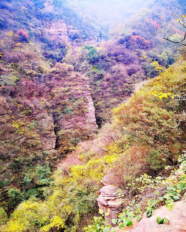 走遍叶县山川之,歪头山探秘-独一峰,野猪洞,天书台