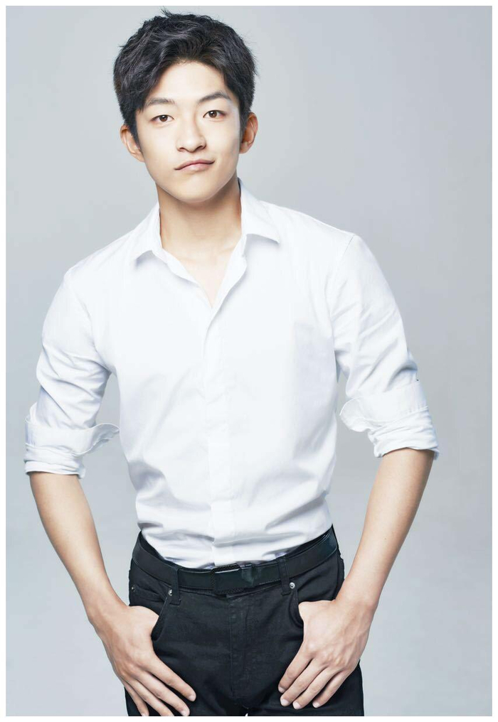 屈楚萧|贺岁|春节档_新浪新闻