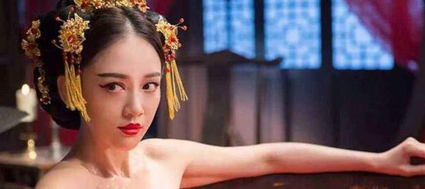 清朝皇帝选妃的标准，不只要有出众的长相，一处部位必须得过关