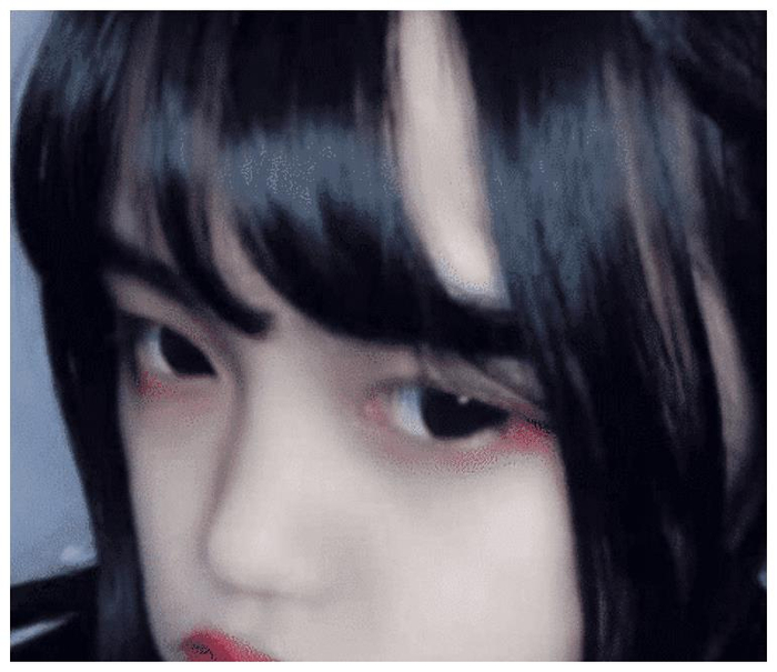 抖音“长舌妇”走红, 当她吐舌头的那一刻, 网友: 羡慕小姐姐对象