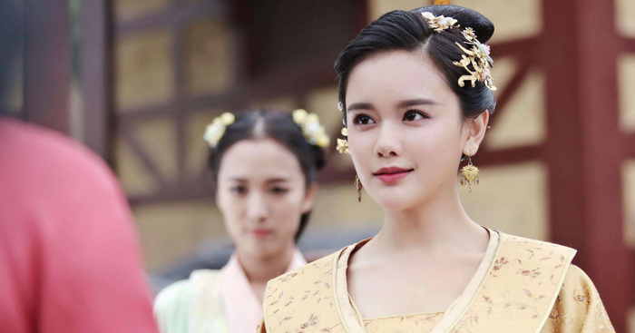 新一代的宅男纯情女神南笙，清纯神似徐若瑄，又有着90后的萌感