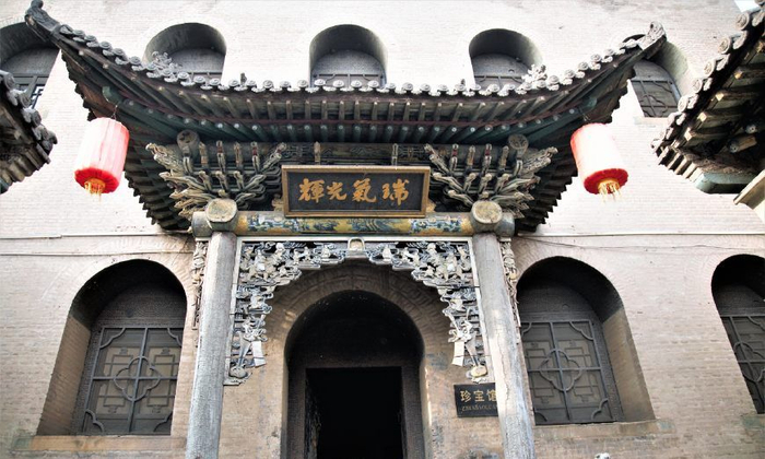 古代大户人家的门楼和房门请欣赏