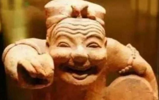 中国“不正经”的文物：中了剧毒的马头，笑容邪恶的唐猪首人身俑|马头|剧