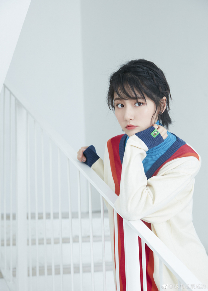 爱5诸葛大力双马尾成虎扑女神宅舞又要收获宅男表白