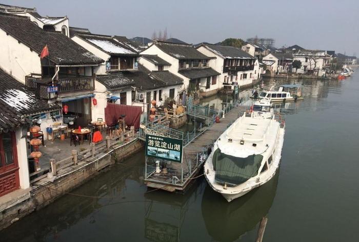 实拍上海朱家角古镇，典型江南水乡古镇，外国人旅游打卡圣地|珠溪园|朱家角古镇|艺术馆