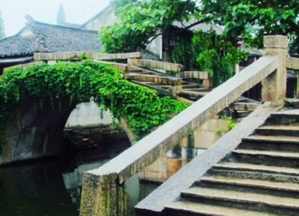 旅游:双桥——周庄的标志性景点,因油画《故乡的回忆》而出名