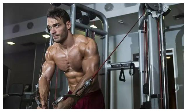 [如何完成标准的绳索飞鸟]