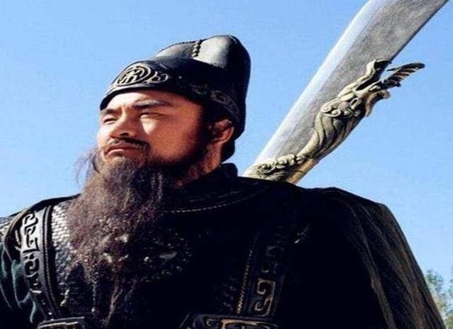 水浒传最厉害的五件兵器,呼延灼的双鞭垫底,第一件人人都喜欢
