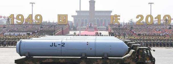 国之重器! 巨浪3潜射导弹打击性能曝光:可携多枚核弹头!