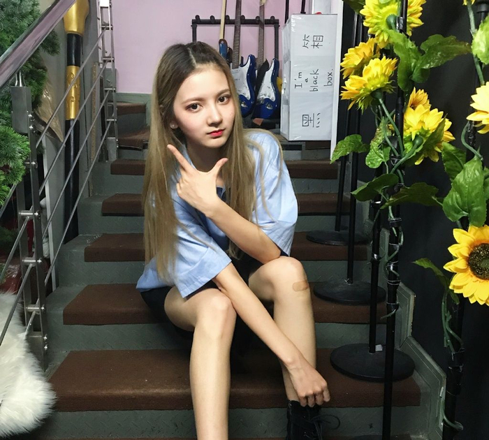 偶像美少女歌手snh48郝婧怡迷人写真美照