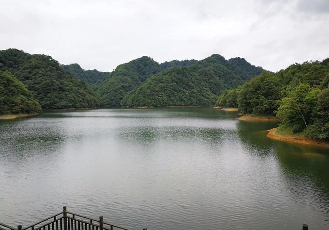 绥阳宽阔水:贵州大娄山脉东段,地球同纬度上仅存的一片原始森林