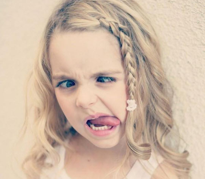 美国影视女演员6岁开始出道饰演童年惊奇队长的麦肯娜格瑞丝