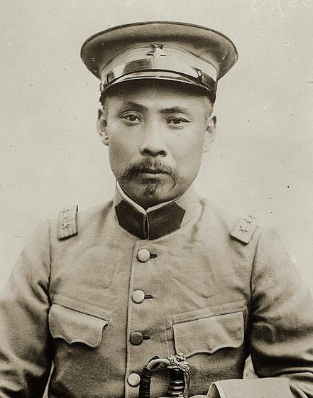 拥立溥仪复辟的张勋,长江巡阅使,有多大权力,多少军队?