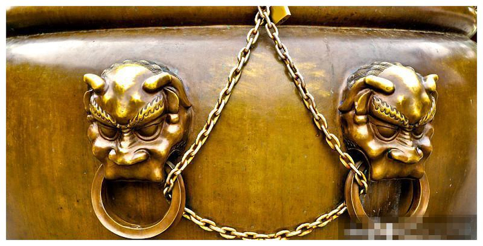 原来在古代人们是这样锁门的，这样的锁你见过几种呢？