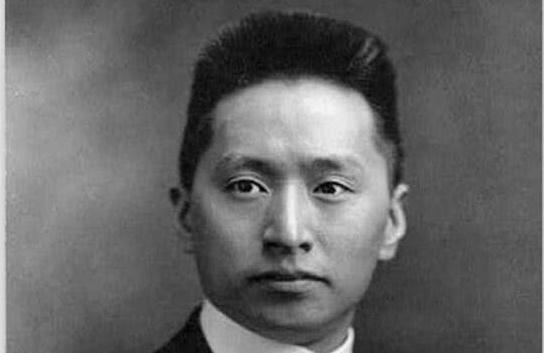 未婚夫回国探亲,她因为害羞说话小声,未婚夫:分手,你配不上我