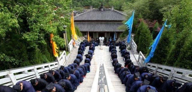 道教的拜师礼仪及各种叩拜方式